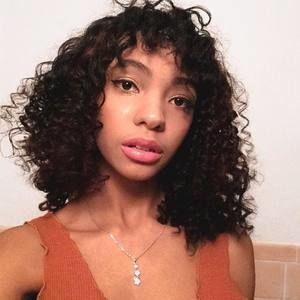 Meet your Posher, Dayane